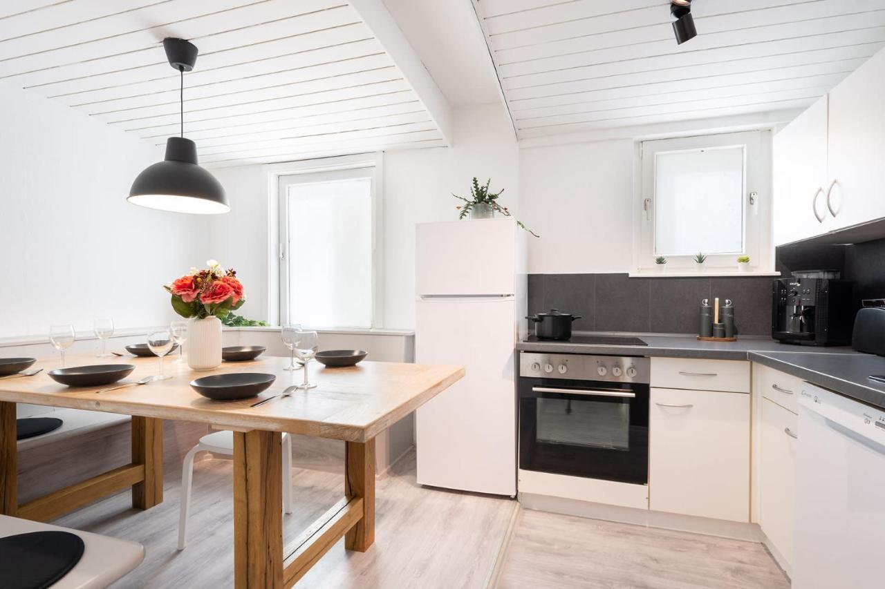 2 Bedroom Top Floor Apartment Direct On Marienplatz München Eksteriør billede